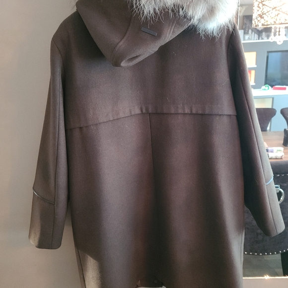Soia & Kyo Wool boyfriend cut coat with Fox Fur trim - Picture 9 of 9